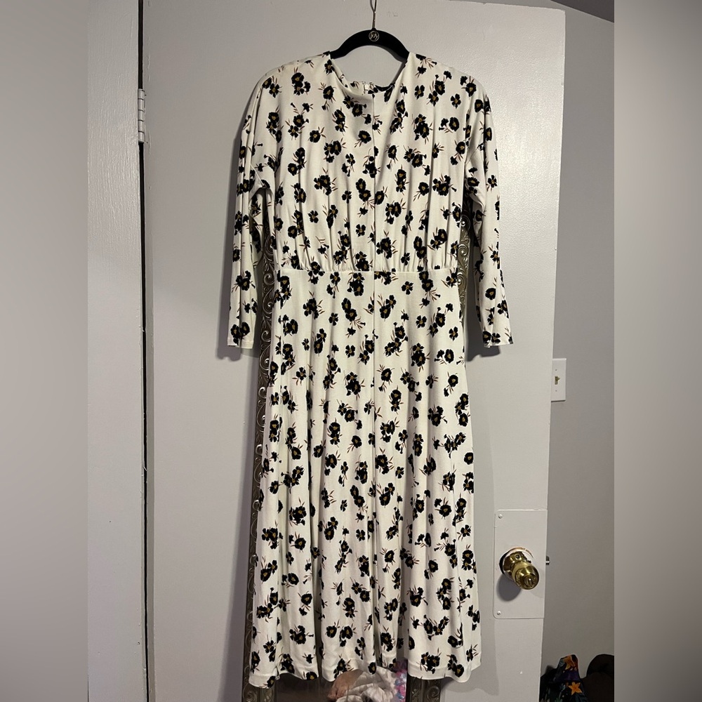 Ann Taylor Black Floral Long Sleeve Dress